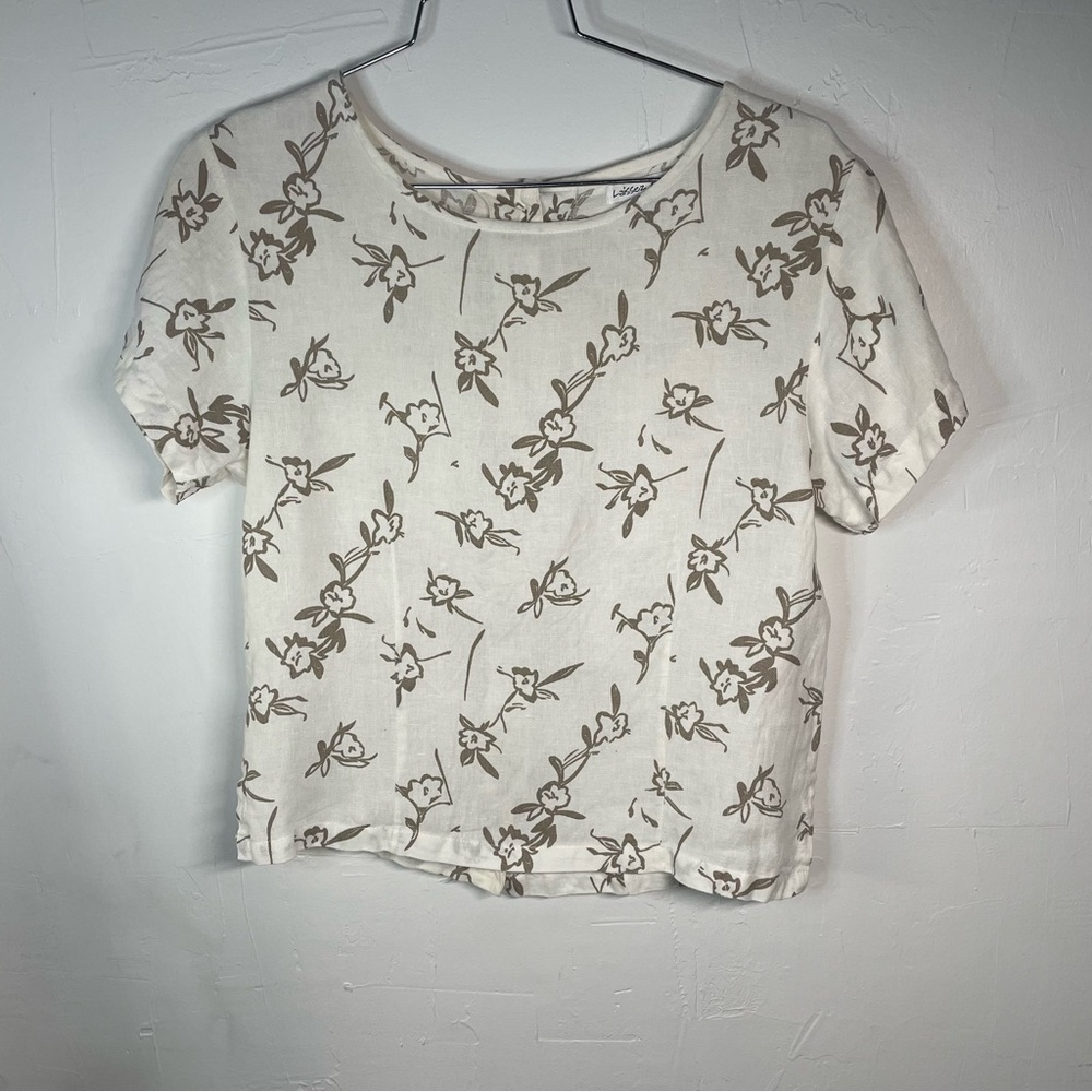 Linen floral Cream and Tan Button Back Short Sleeve Top - Picture 1 of 8